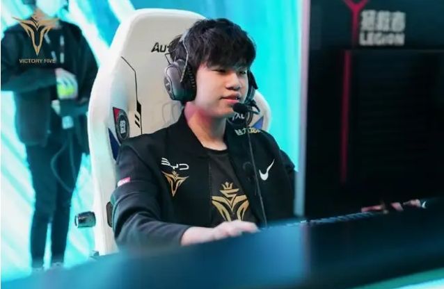 广厦男篮与 广厦男篮与