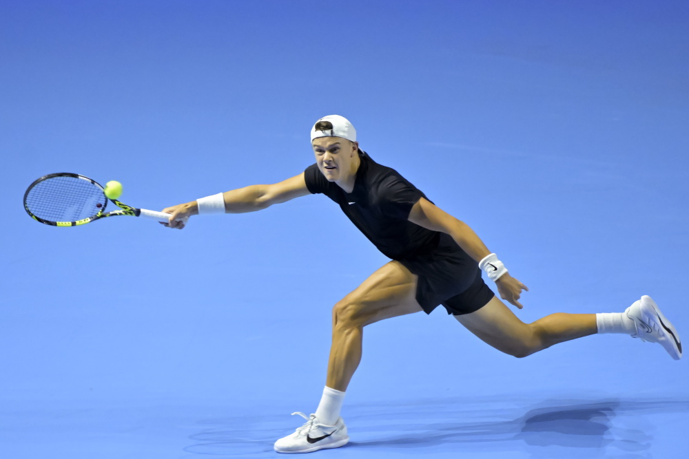 对手禁区内 对手禁区内